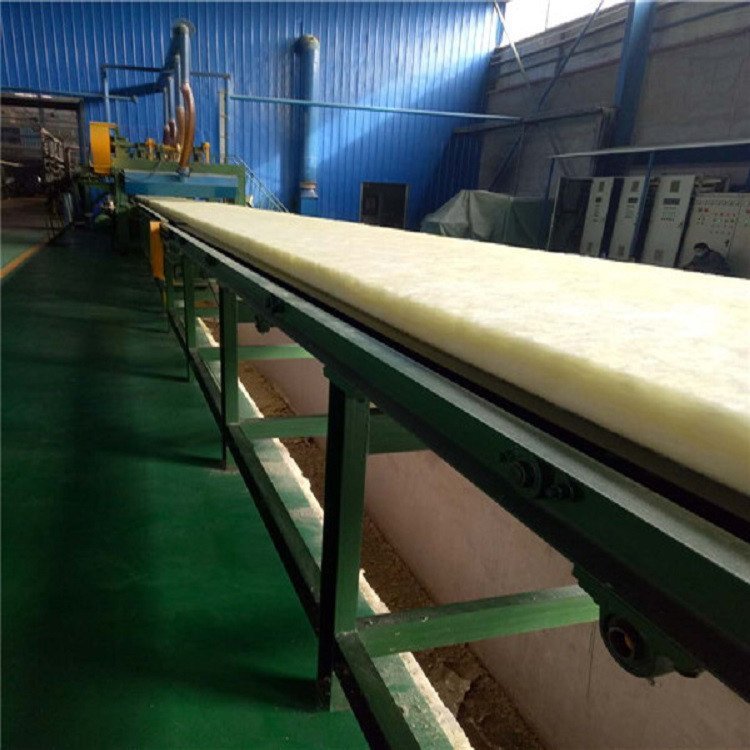 河北哪里有玻璃棉厂家可以定制规格和容重？